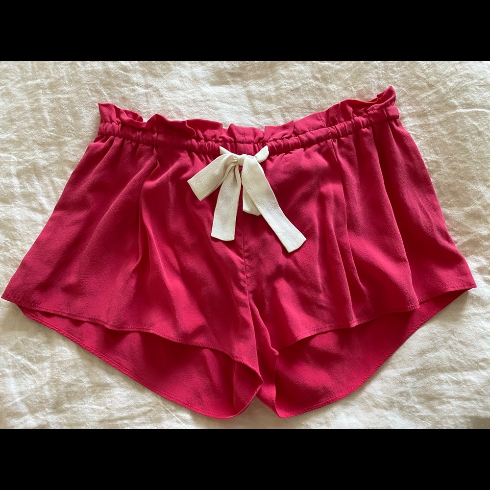 Aritzia | Wilfred mini silk shorts